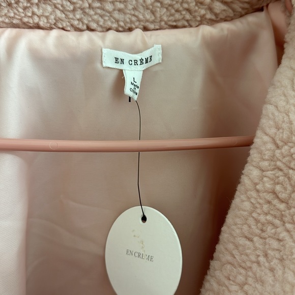 En crème light pink jacket - Picture 2 of 2